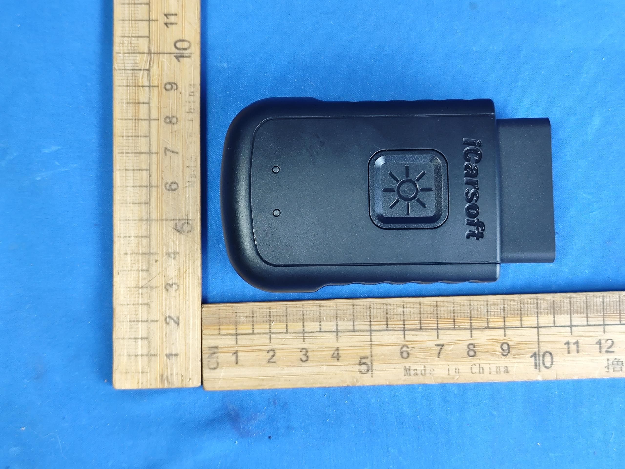 The wireless diagnostic interface - FCC ID 2AWD8-BTBVCIA - Icarsoft Technology Inc.