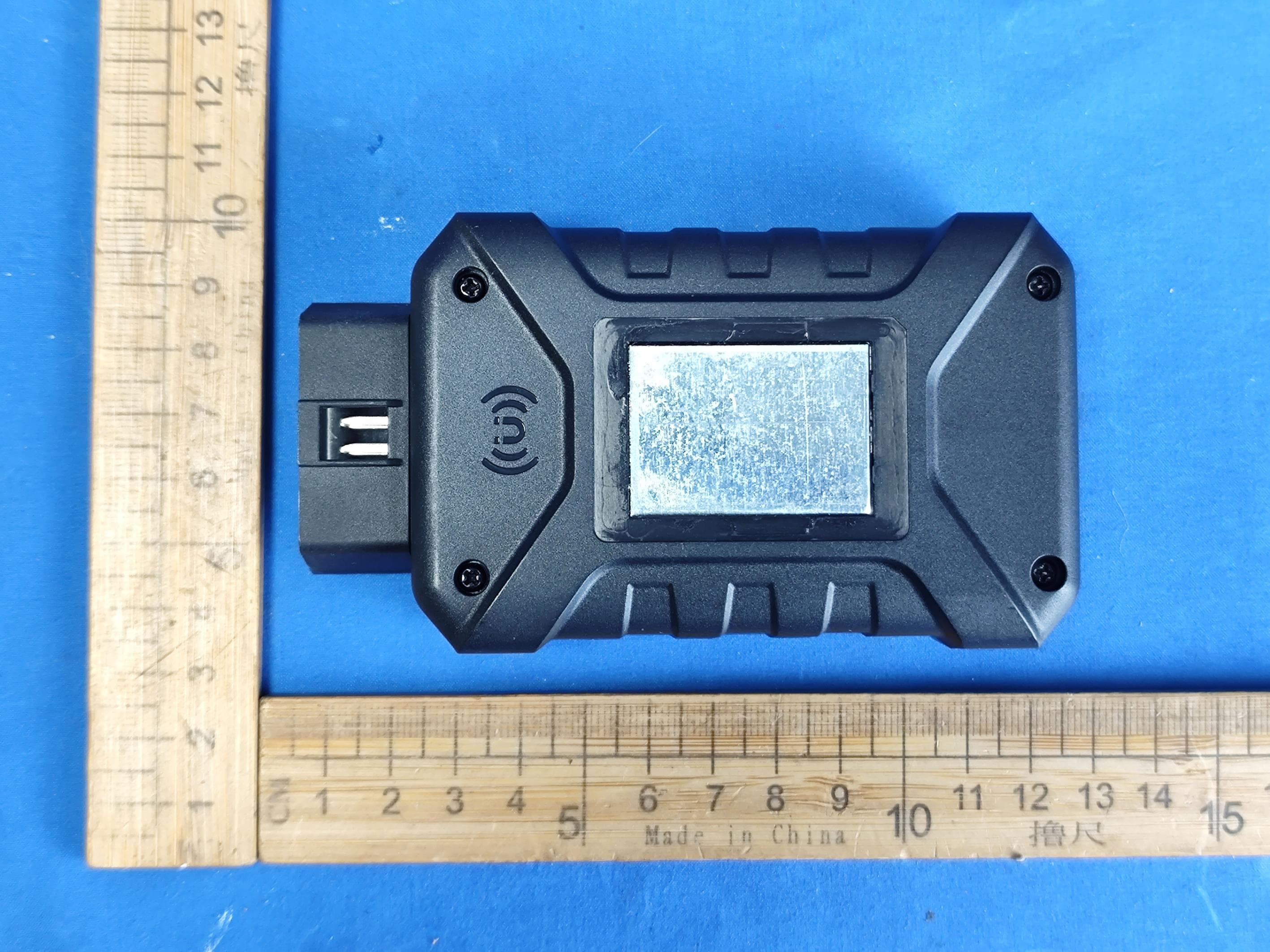 The wireless diagnostic interface - FCC ID 2AWD8-BTWVCIB - Icarsoft Technology Inc. (2)