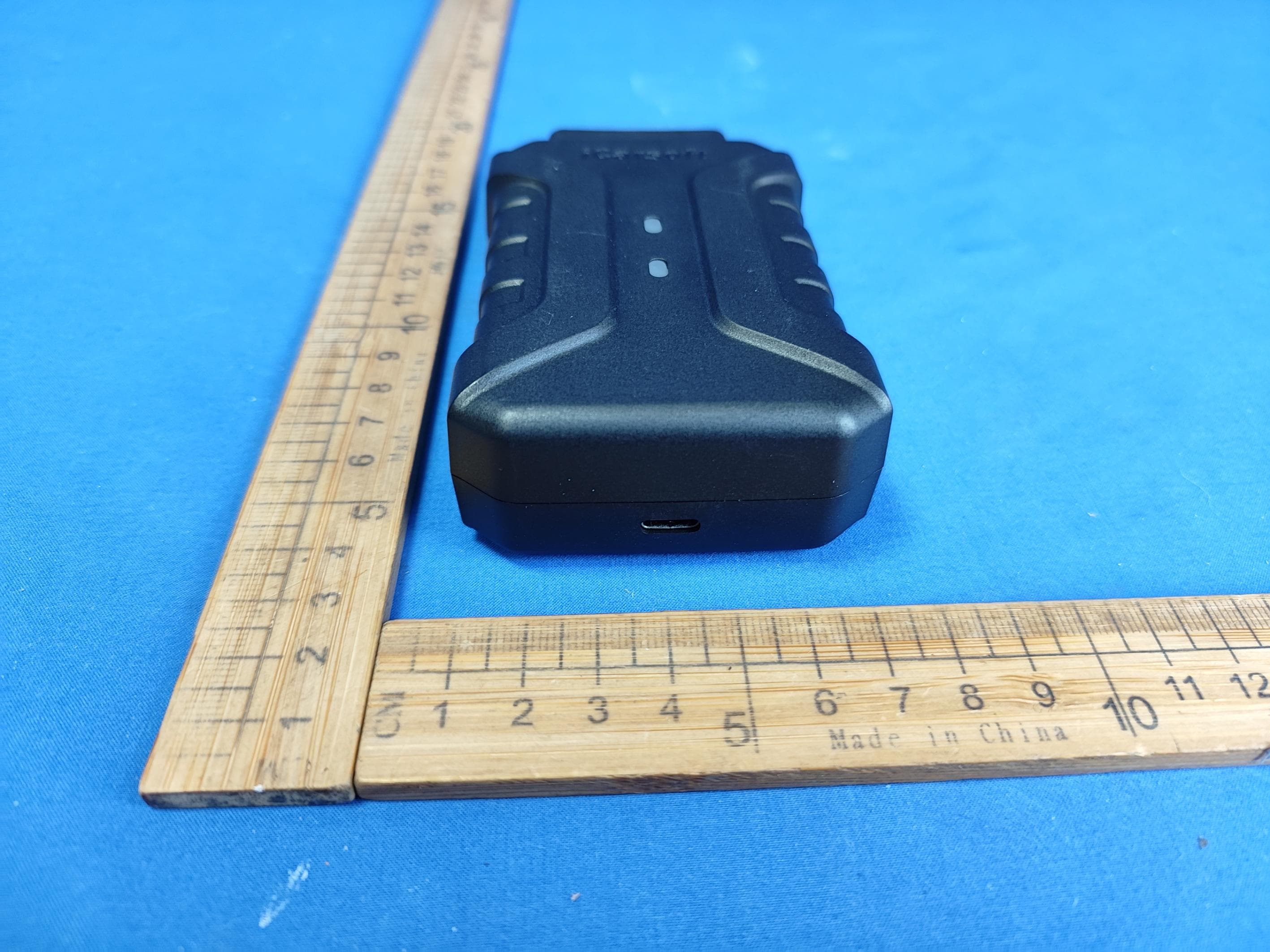 The wireless diagnostic interface - FCC ID 2AWD8-BTWVCIB - Icarsoft Technology Inc. (5)