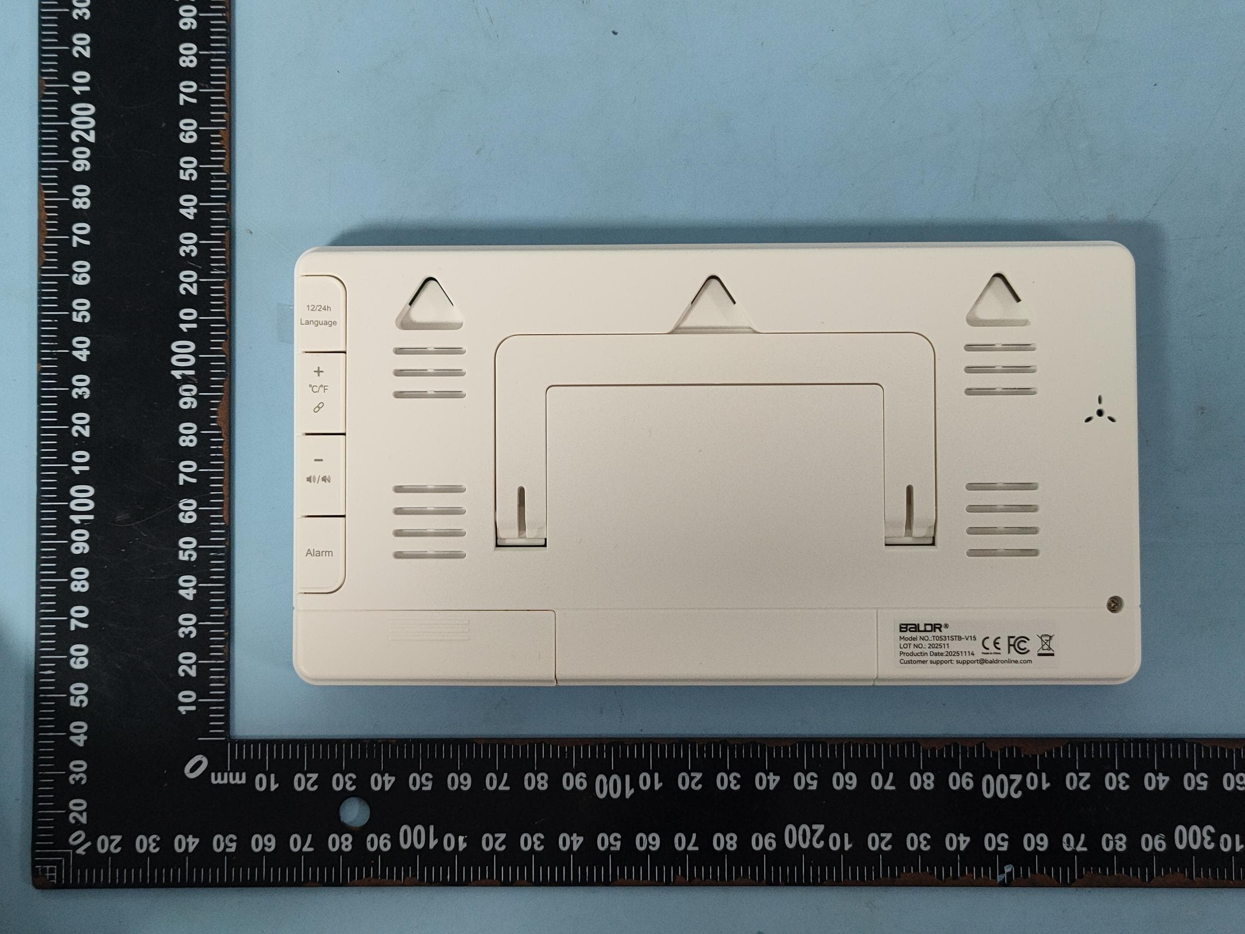 BLUETOOTH AUTO-SYNC CLOCK - FCC ID 2AWDBT0531STB - Fujian Baldr Technology Co., Ltd (5)