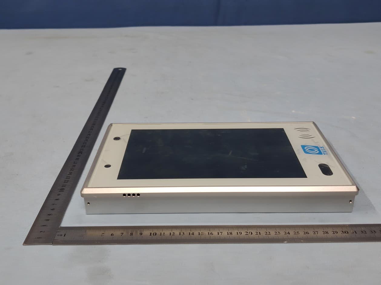 Intelligent body temperature rapid screening system - FCC ID 2AWDE-HV-8S101 - Shenzhen TVIS Technology Co. , Ltd (3)