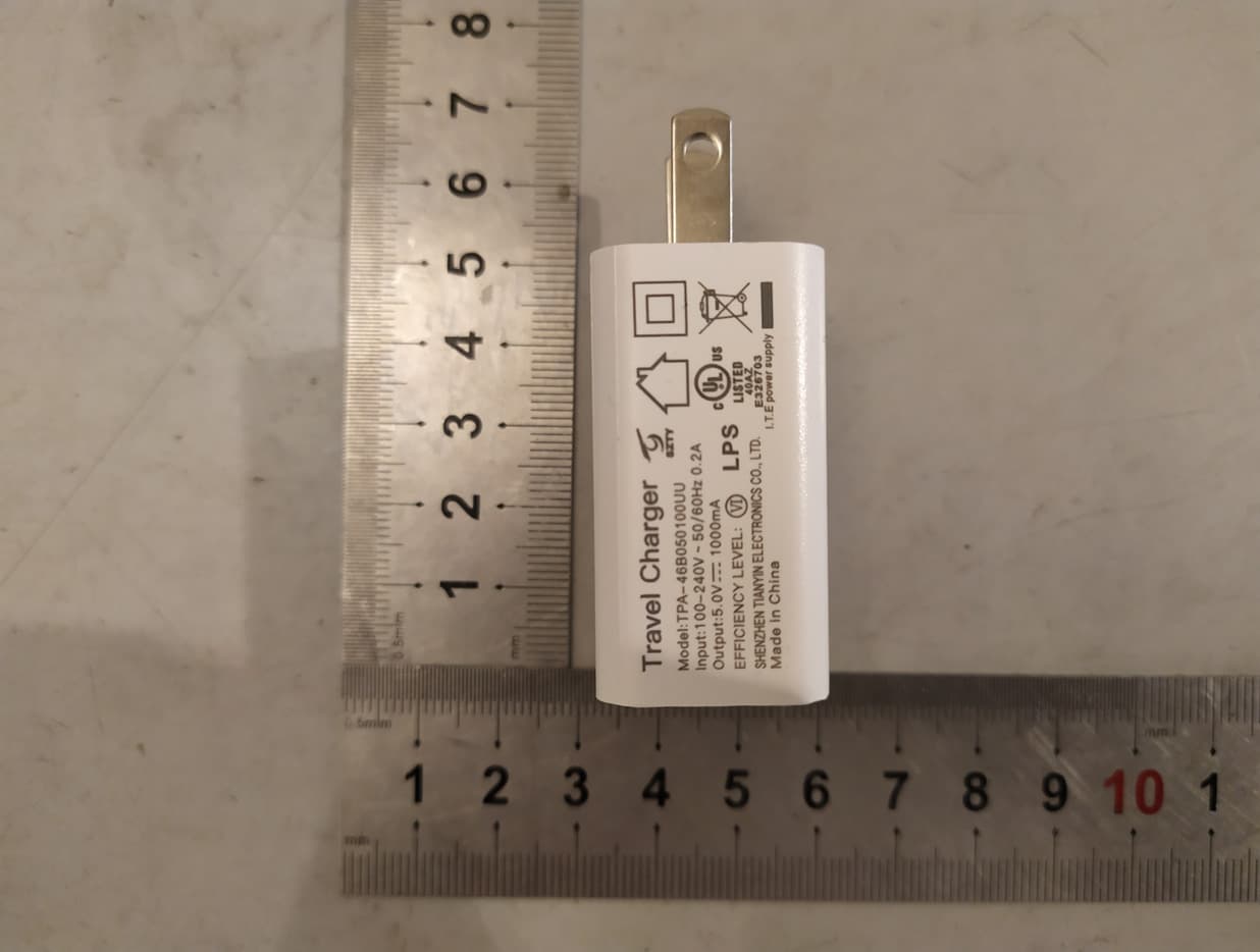 Wireless Security Camera - FCC ID 2AWEF-C110 - Shanghai Moobox Technology Co., Ltd. (5)