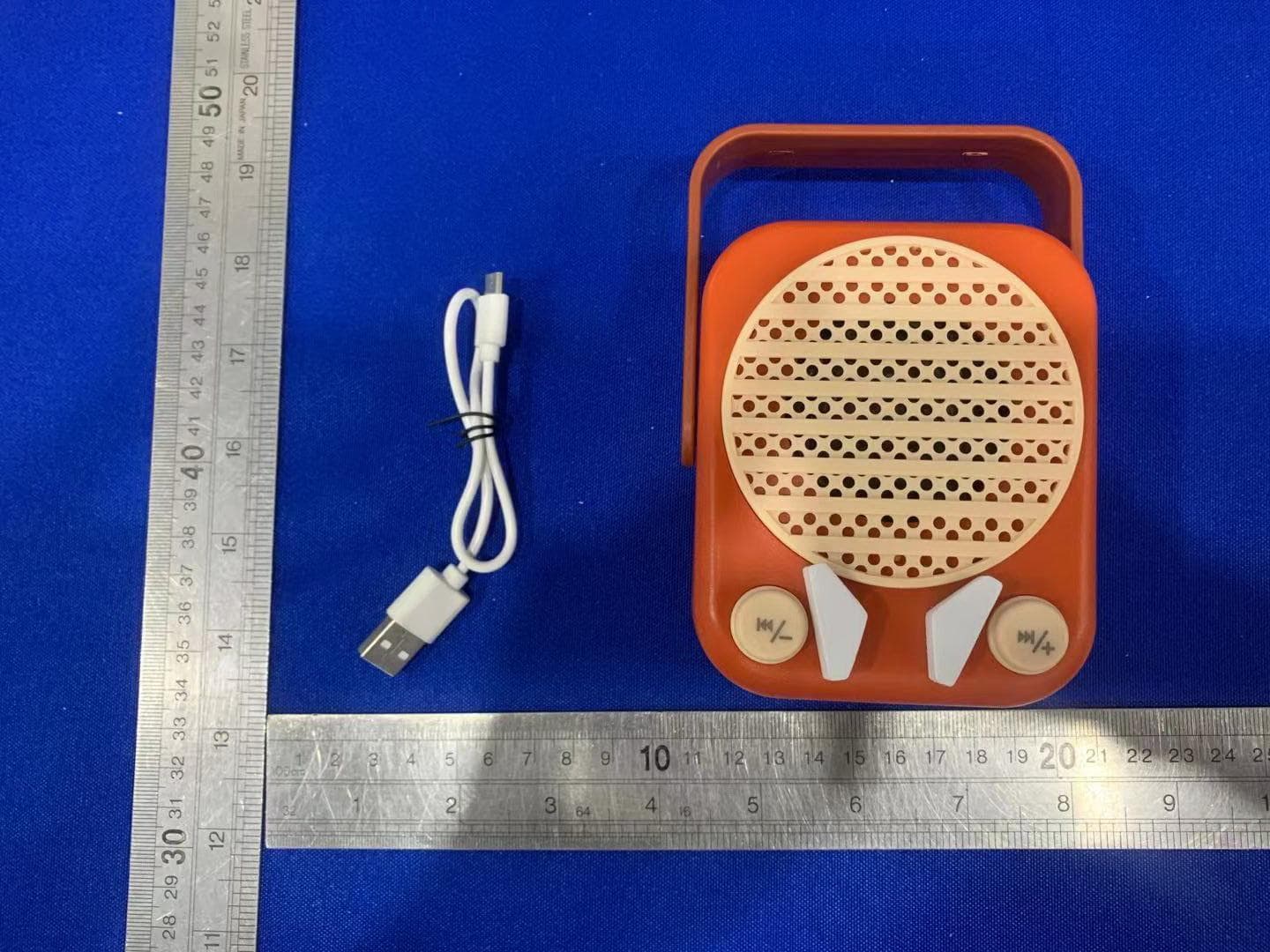 Retro BT Speaker - FCC ID 2AWENMO51RS - DONGGUAN MORITAKE INDUSTRIAL CO.,LTD