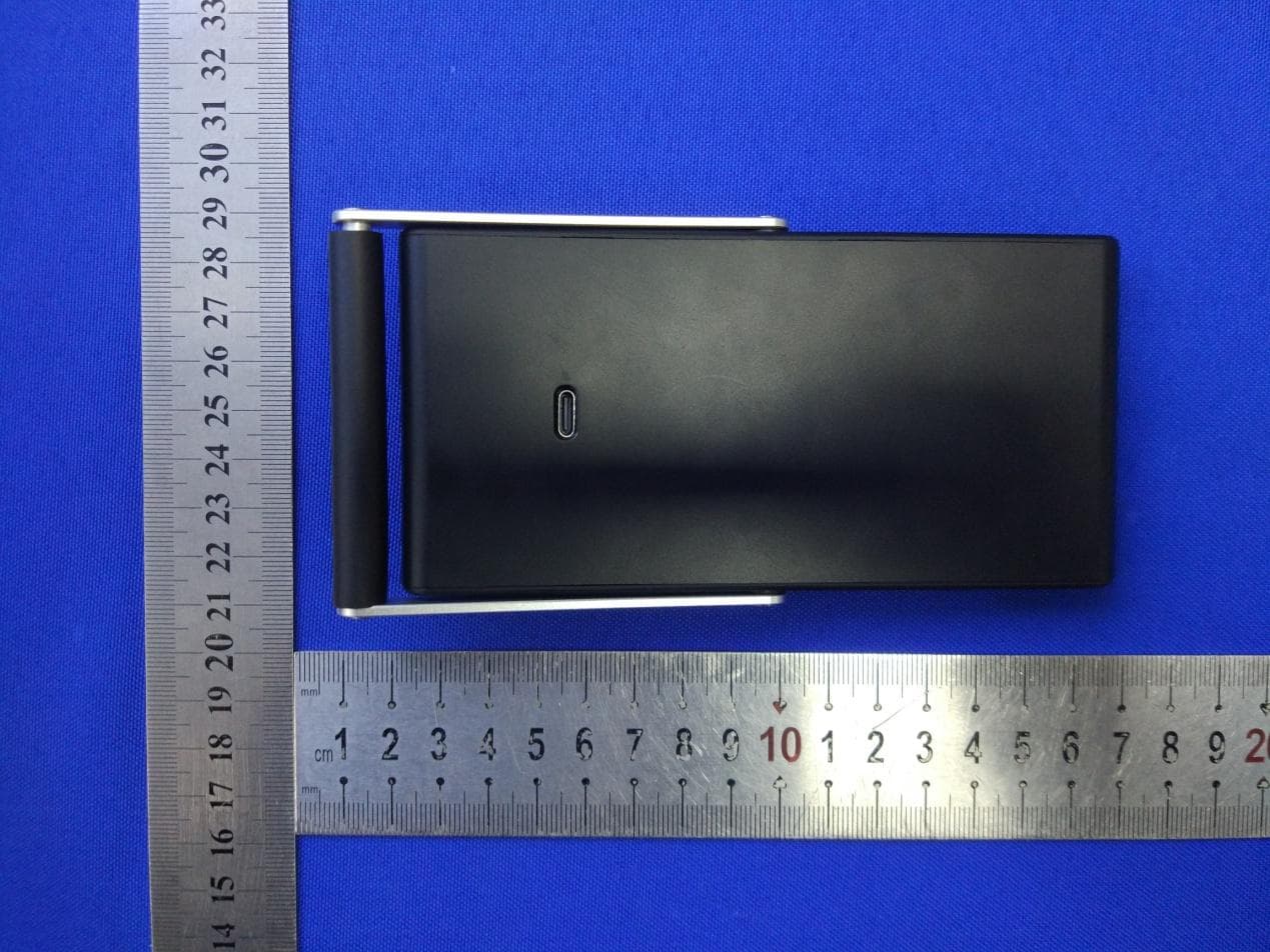 Vehicle wireless charging bracket - FCC ID 2AWF9-GBD02A - ShenZhenshi GYBB Technology Co., Ltd. (3)