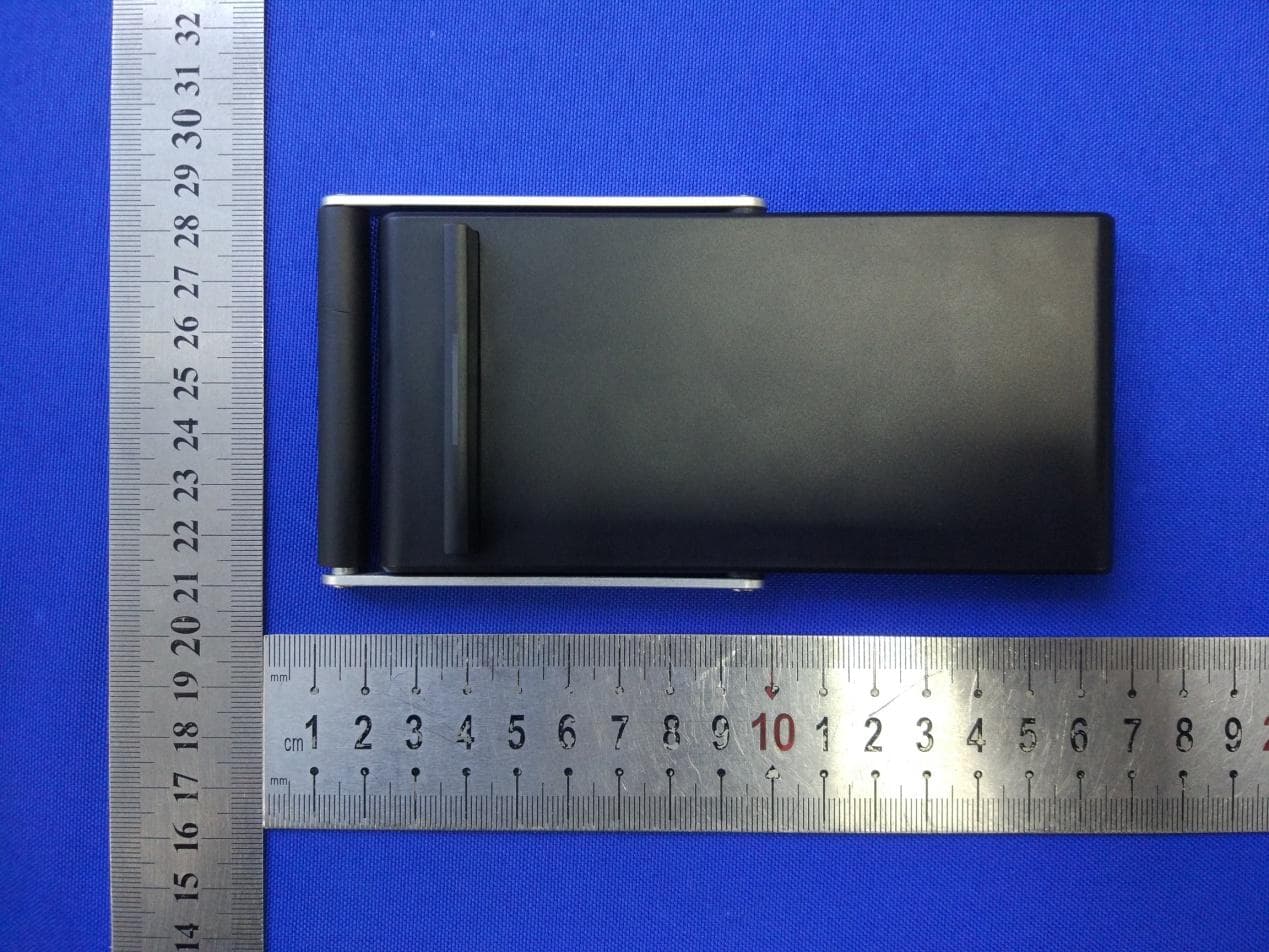 Vehicle wireless charging bracket - FCC ID 2AWF9-GBD02A - ShenZhenshi GYBB Technology Co., Ltd. (2)