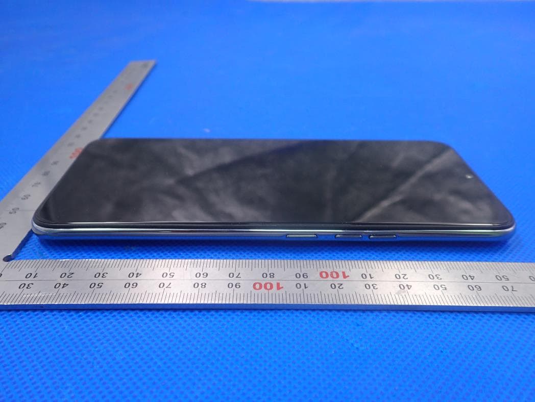 Smart Phone - FCC ID 2AWFM-MARAPHONES-Z1 - Mara Phones Limited (4)