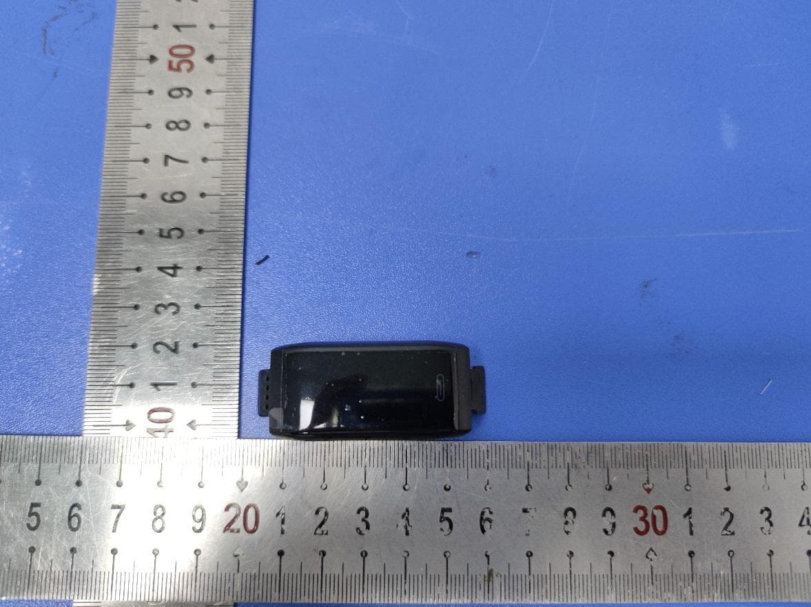 Social Distancing Smart Bracelet - FCC ID 2AWG8-ST-W102PRO - Skyring Smart Technologies(Shenzhen) Co., Ltd. (2)