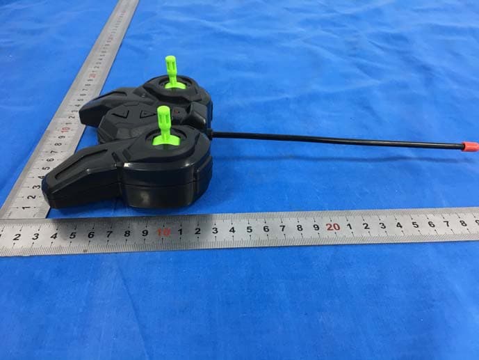 RC STUNT CYCLONE - FCC ID 2AWGJ666-7 - HIGH HOPE JOLLYJOY TOYS CORP.LTD. (3)