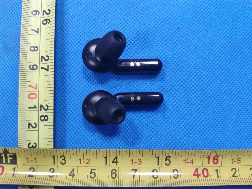 Bluetooth Earphones - FCC ID 2AWGR-SNOKYT10 - Shenzhen Dingming Technology Co., Ltd. (4)