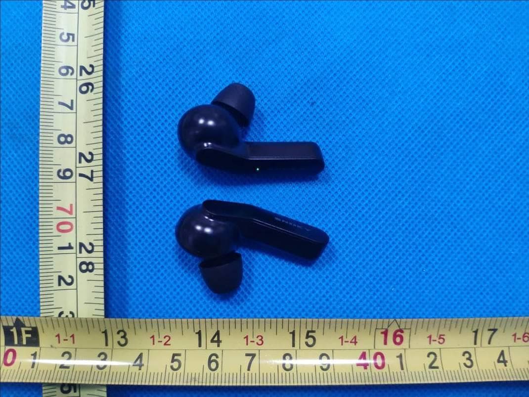 Bluetooth Earphones - FCC ID 2AWGR-SNOKYT10 - Shenzhen Dingming Technology Co., Ltd. (3)