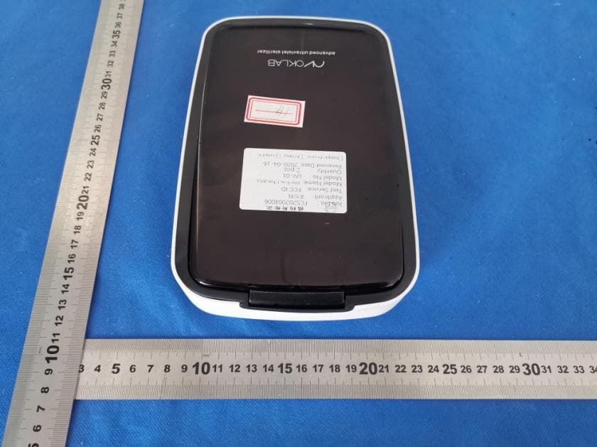 Sterilizer with Wireless Charger - FCC ID 2AWGY-UV-01 - Shenzhen Qianhai Albert Network Technology  Co.,Ltd. (3)