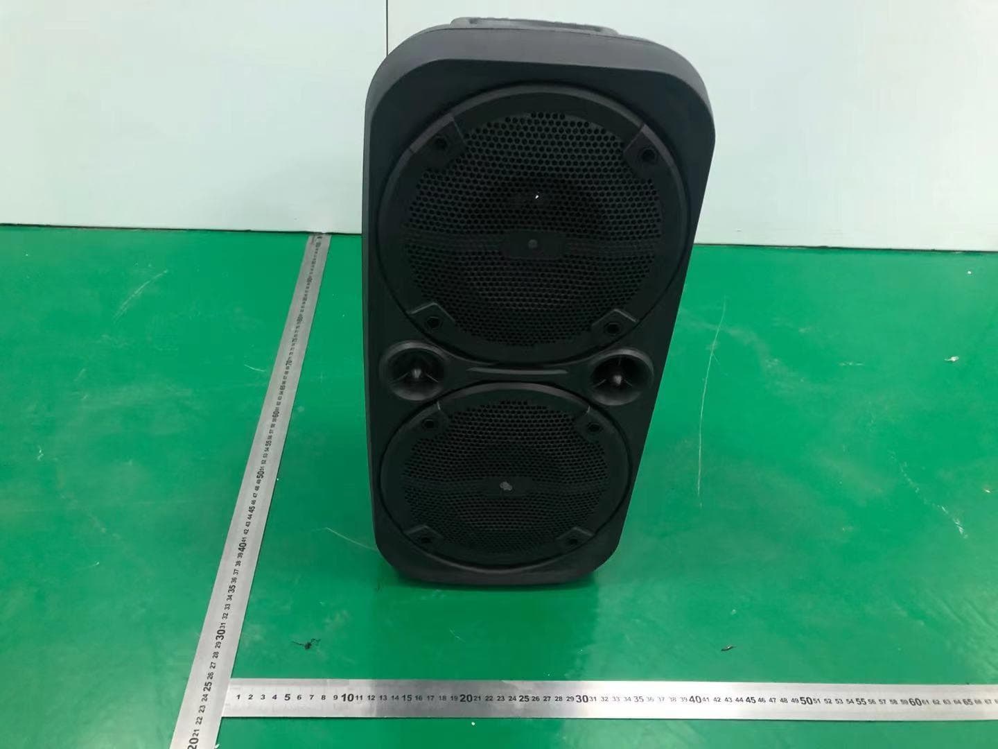 Portable Battery Speaker - FCC ID 2AWHG-TK8308 - GUANGZHOU RUIMA ELECTRONICS CO.,LIMITED (2)