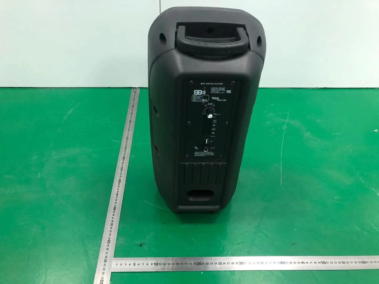 Portable Battery Speaker - FCC ID 2AWHG-TK8308 - GUANGZHOU RUIMA ELECTRONICS CO.,LIMITED (4)