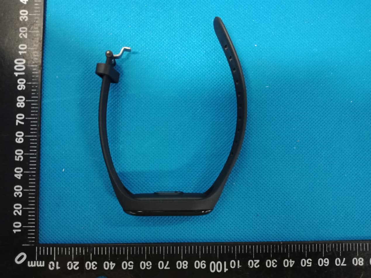 IOT Real-time Body Temperature Measurement Wristband Tag - FCC ID 2AWIQ-JAVS18 - Shenzhen Javs Technology Co. ,Ltd. (2)