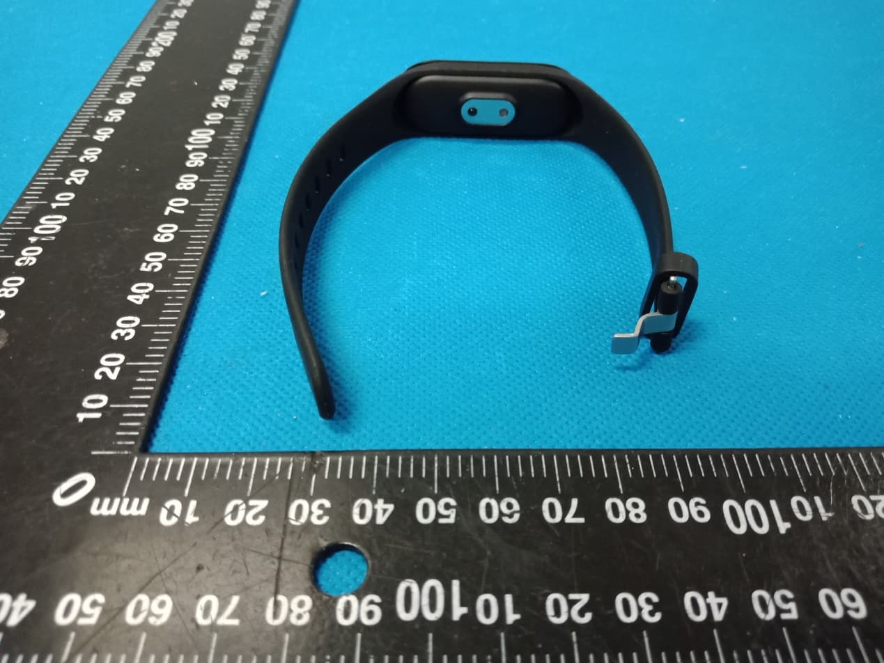 IOT Real-time Body Temperature Measurement Wristband Tag - FCC ID 2AWIQ-JAVS18 - Shenzhen Javs Technology Co. ,Ltd. (3)