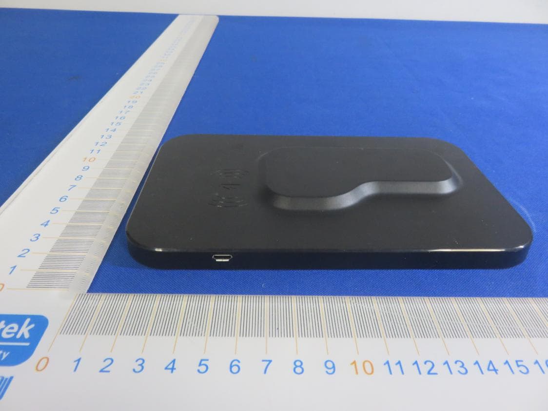 Wireless Charger - FCC ID 2AWKQWR-1C - YUJET INTERNATIONAL CORPORATION LIMITED (5)