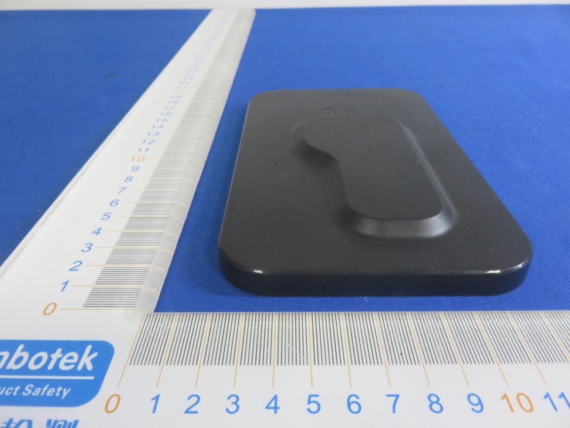 Wireless Charger - FCC ID 2AWKQWR-1C - YUJET INTERNATIONAL CORPORATION LIMITED (3)