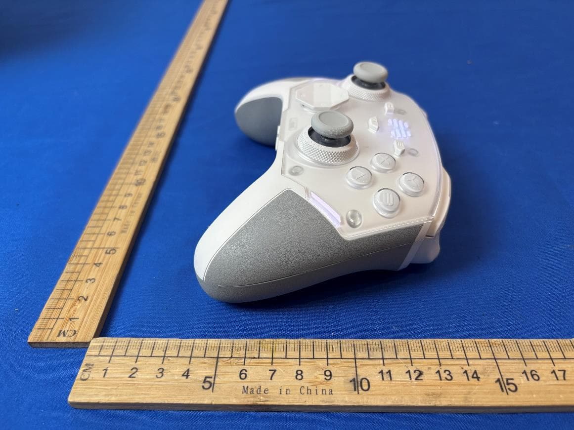 BEITONG KP40D Elite Wireless Controller - FCC ID 2AWMK-BTP-KP40D - Guangzhou Pinzhong Electronic Technology Co.,Ltd. (4)