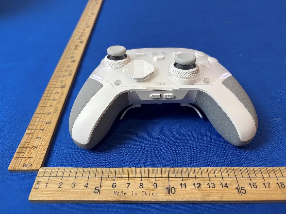 BEITONG KP40D Elite Wireless Controller - FCC ID 2AWMK-BTP-KP40D - Guangzhou Pinzhong Electronic Technology Co.,Ltd. (2)