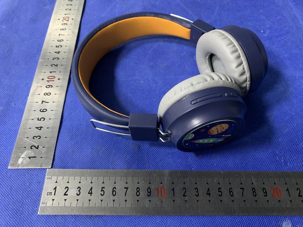 Mackenzie Headphone - FCC ID 2AWNFMACHEA - Shenzhen VITAL Trading Co., LTD. (4)