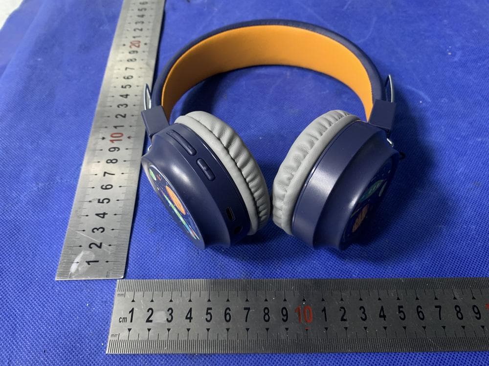 Mackenzie Headphone - FCC ID 2AWNFMACHEA - Shenzhen VITAL Trading Co., LTD. (5)