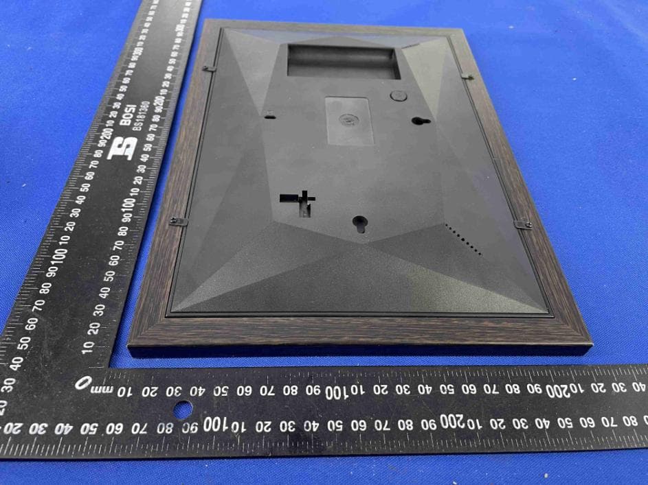 digital picture frame - FCC ID 2AWNK-F1001 - Shenzhen Apeman Innovations Technology Co.,Ltd. (3)