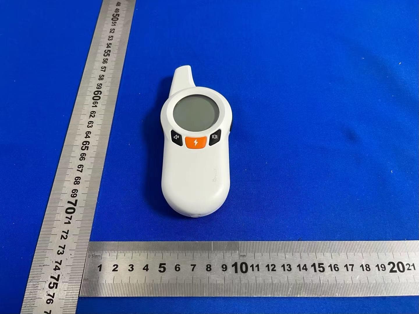 Dog Collar Training - FCC ID 2AWNK-TC08 - Shenzhen Apeman Innovations Technology Co.,Ltd. (4)