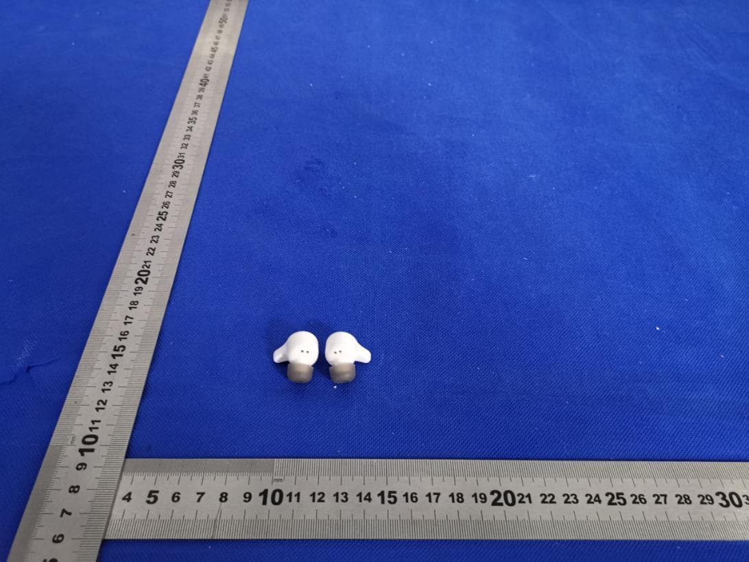 true wireless Bluetooth earbuds - FCC ID 2AWNZ-SE-16S - Shenzhen Sanerzhi Chuang Technology Co. Ltd. (4)