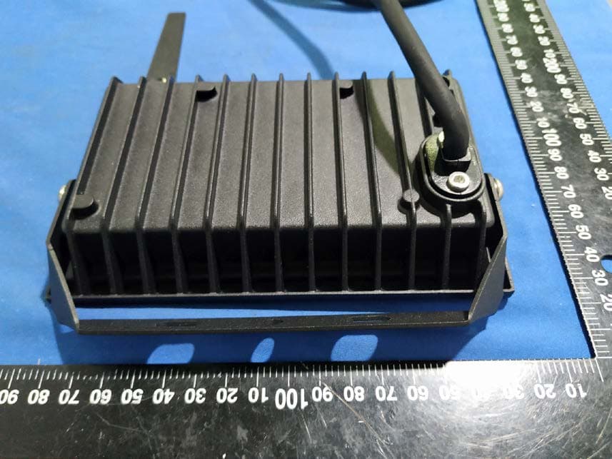 Smart LED Flood Light - FCC ID 2AWONNTF80 - Shenzhen Ustellar Technology Ltd. (4)