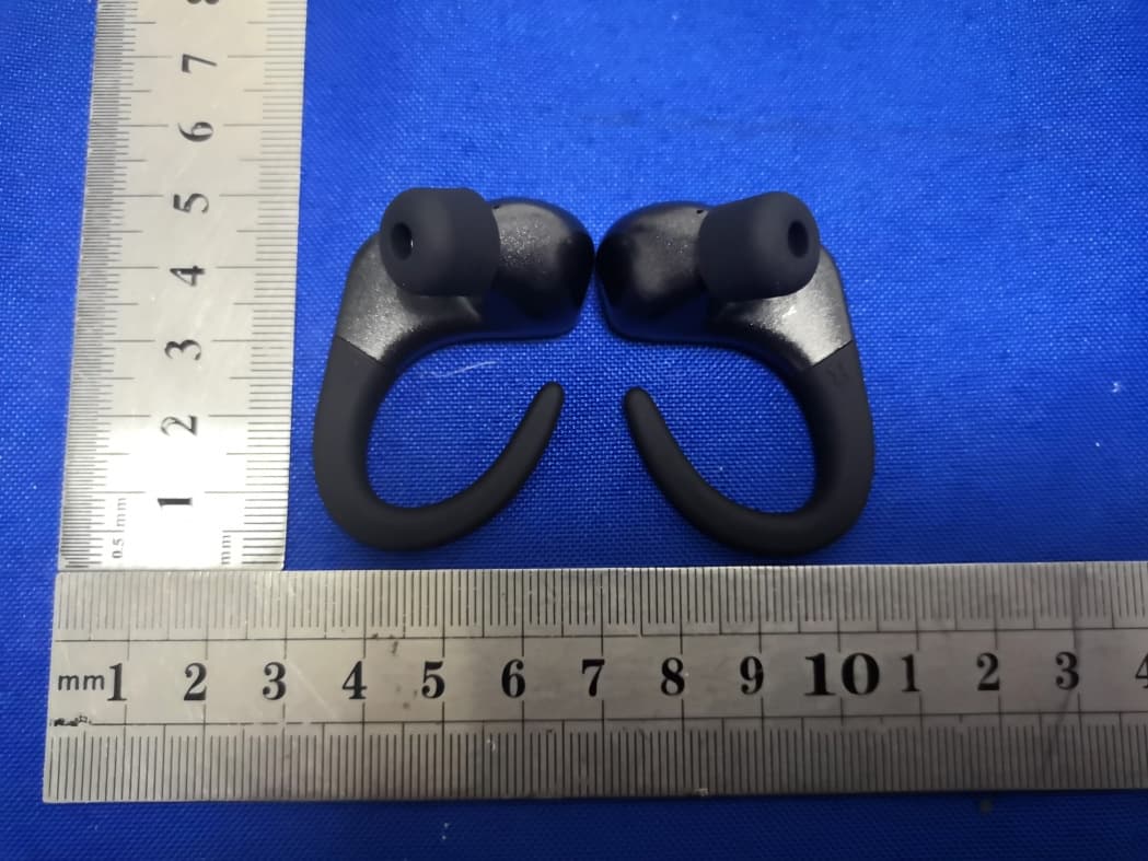GL023 Bluetooth Earphones - FCC ID 2AWPE-GL023 - Shenzhen Orituo Technology Co.,Ltd. (2)