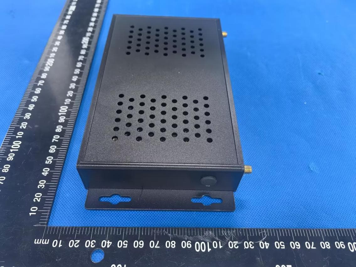 Media player - FCC ID 2AWPH-R58X-POE - Mekotronics Co., Ltd (4)