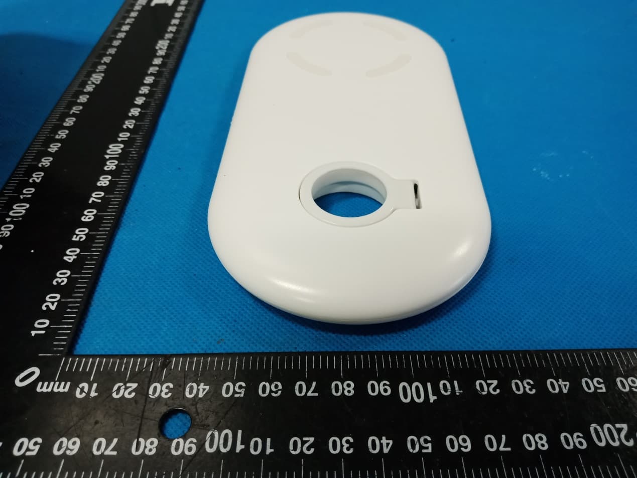 2 in 1 Wireless Charger with Watch Holder - FCC ID 2AWPQ-PZOZWCH001 - WuHan Fred Trading Co., Ltd. (3)