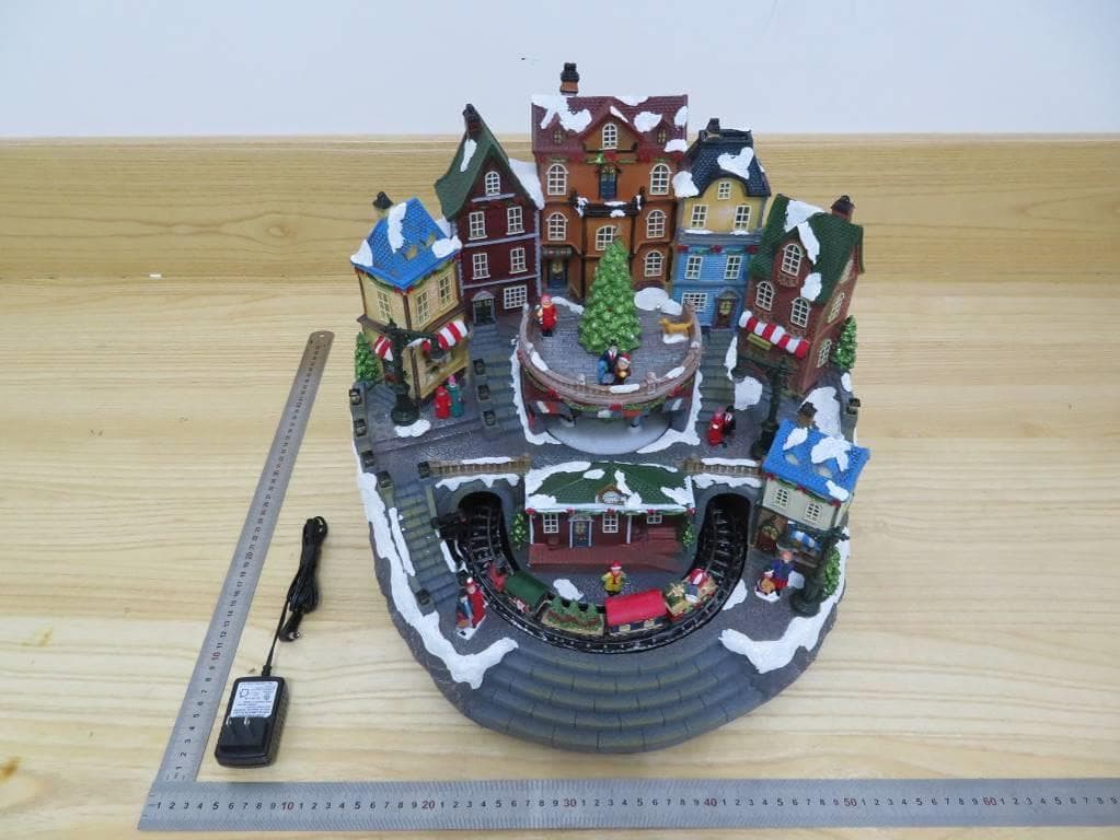 BJ Xmas village w/turning train & Music - FCC ID 2AWQ2DF63872 - CTM International Giftware Inc. (2)