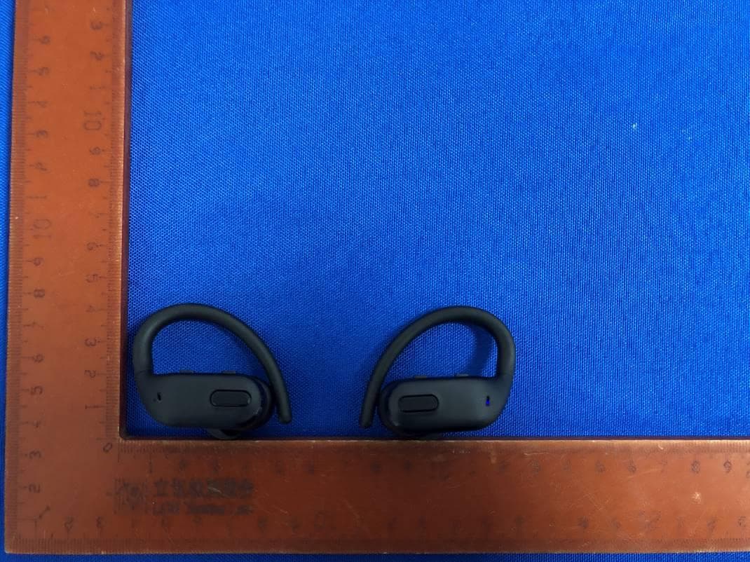 Wireless headset - FCC ID 2AWSC-A7 - ShenZhen BonFin Technology CO., ltd (3)