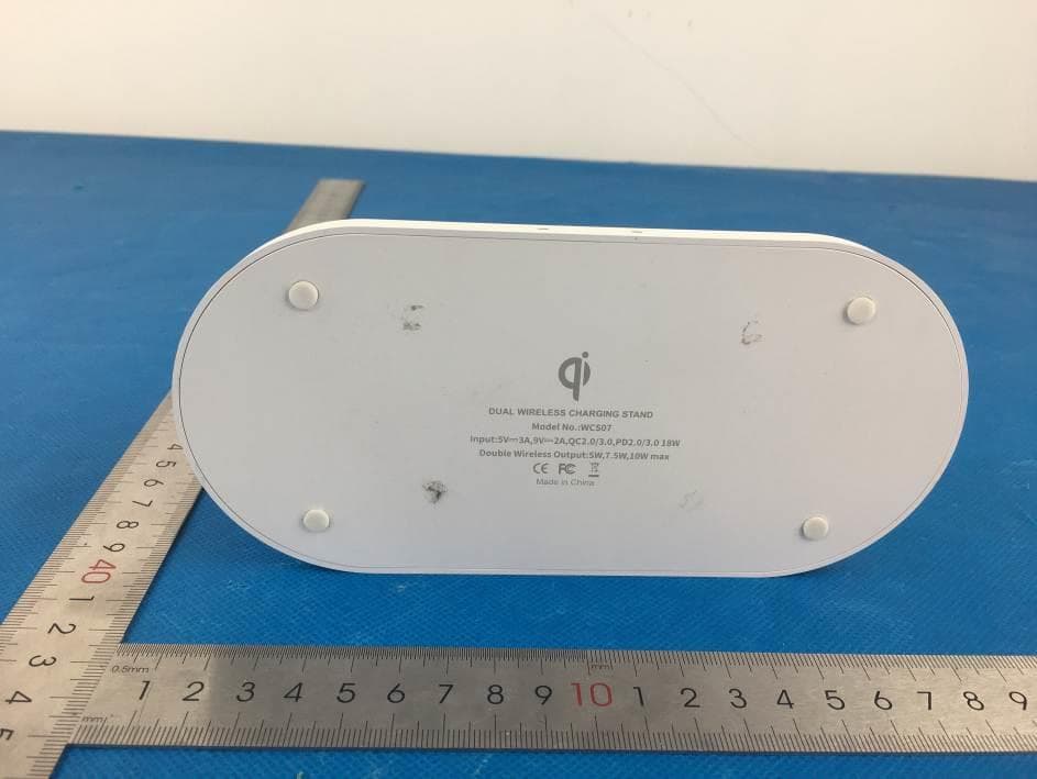 Wireless Charging Stand - FCC ID 2AWSN-WCS07 - Shenzhen Topband Battery Co., Ltd. (4)