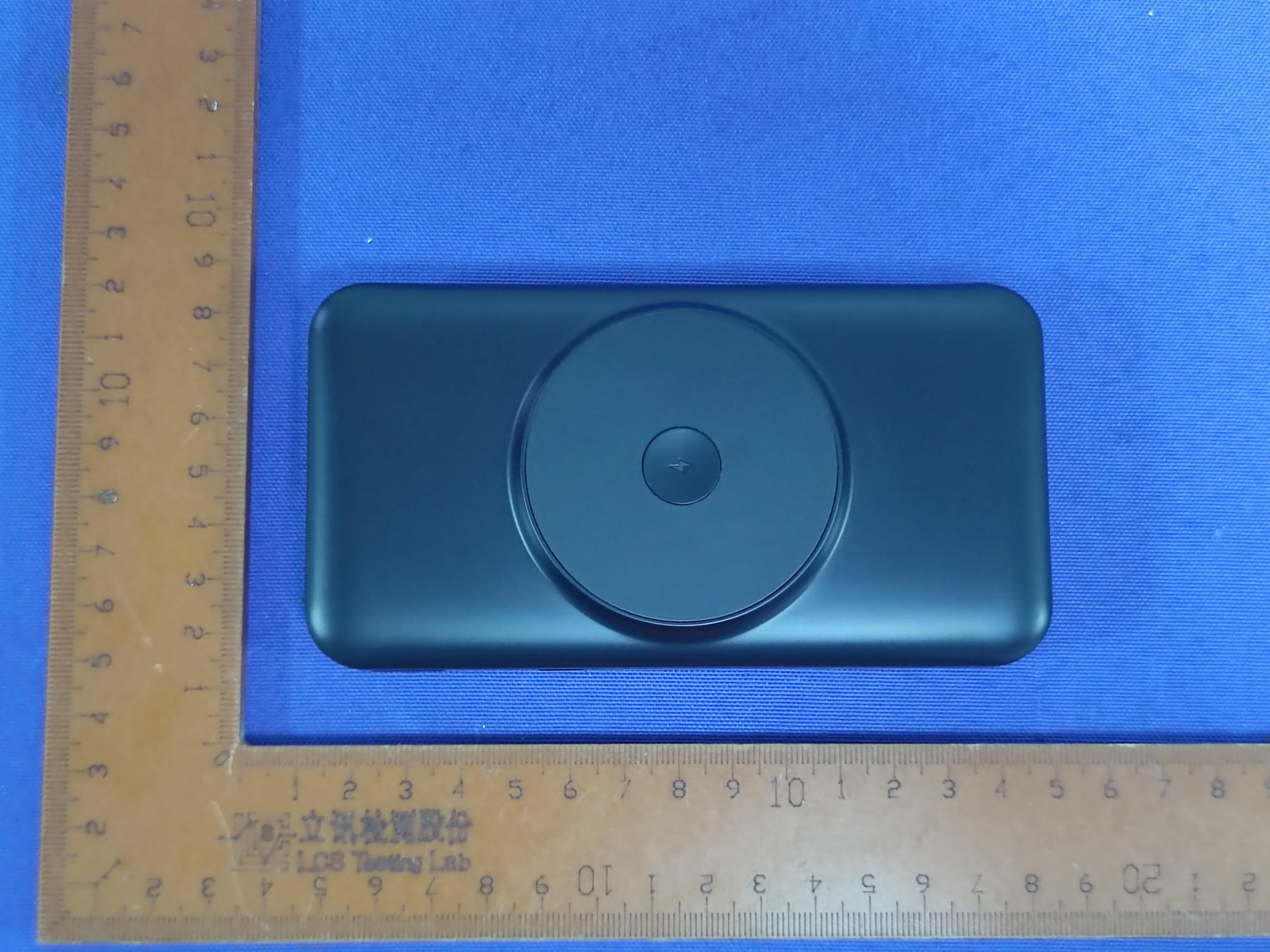 Magnetic Wireless Power Bank With AC Plug - FCC ID 2AWSN-WPB06 - Shenzhen Topband Battery Co., Ltd.