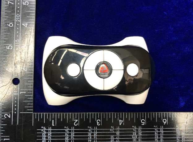 2.4G Wireless controller - FCC ID 2AWTG-RP2020 - Rollplay (Hong Kong) Co., Limited