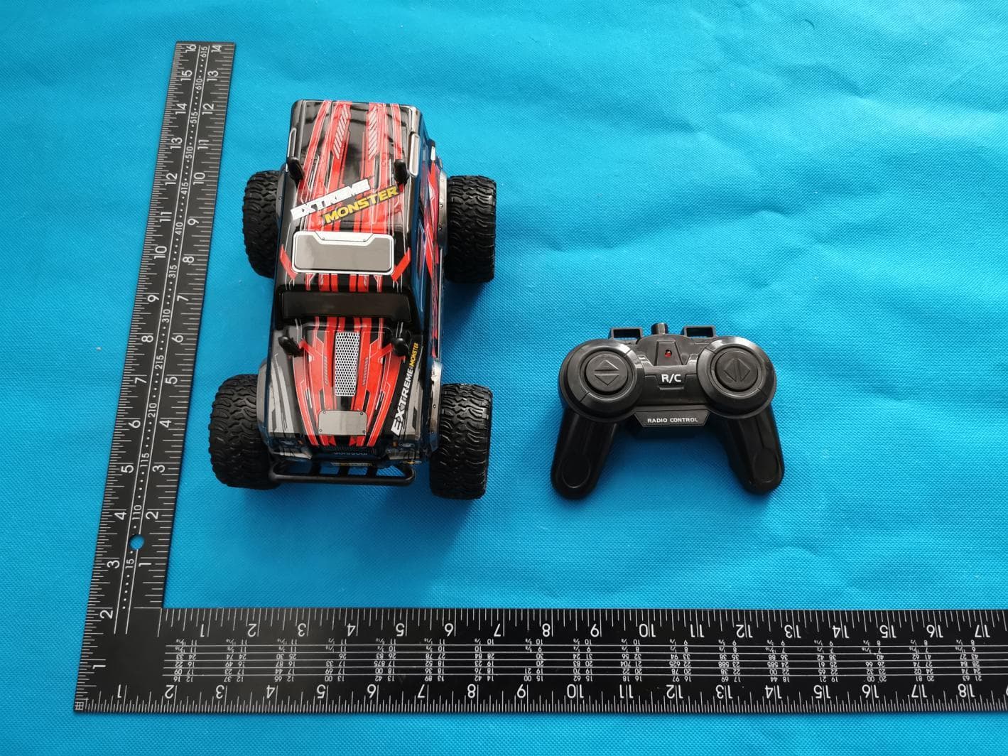 Radio Control Car - FCC ID 2AWUGDH-8158-3 - Shantou Meiya Export and Import Trading Co.,Ltd