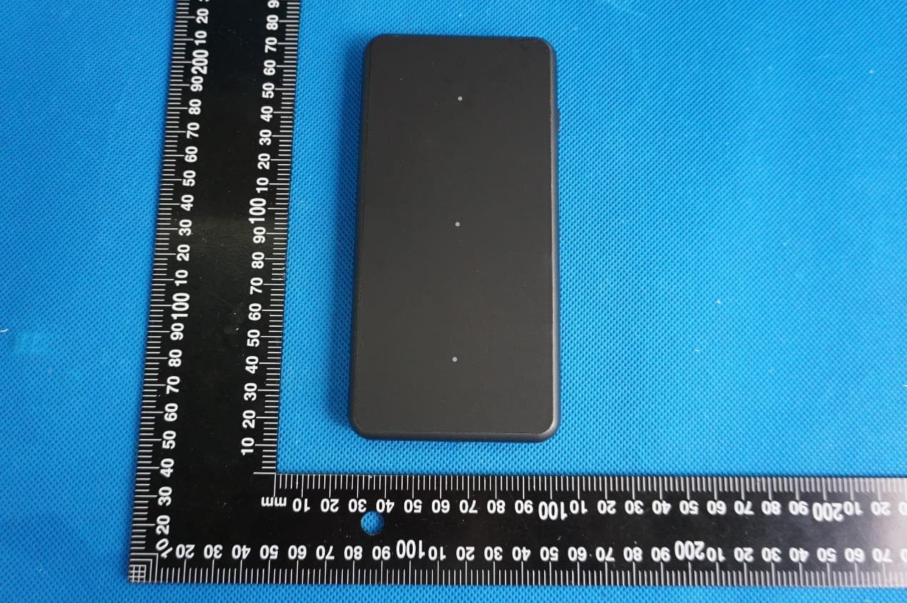 Wireless Power Bank - FCC ID 2AWUOYTP1-1 - SHENZHEN Y.TREES TECH CO.,LTD. (2)
