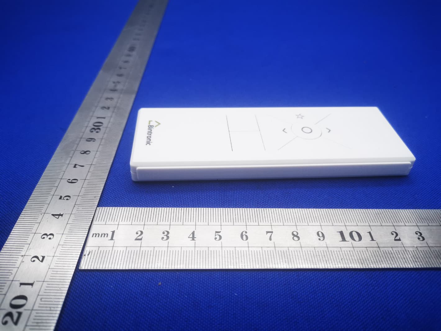 Curtain remote control - FCC ID 2AWV9BT-073 - Bintronic EnterpriseCo.,LTD (4)