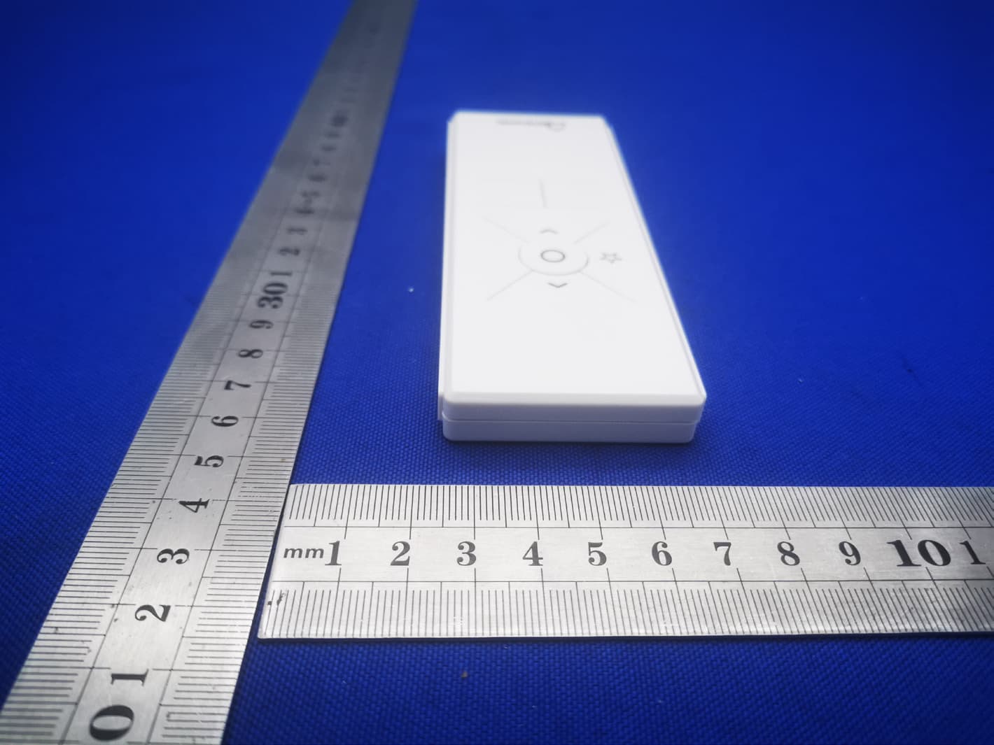Curtain remote control - FCC ID 2AWV9BT-073 - Bintronic EnterpriseCo.,LTD (5)