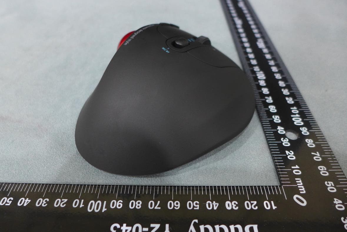 Wireless Trackball Mouse - FCC ID 2AWVKH11BTG - Tesoro Technology USA Inc. (3)