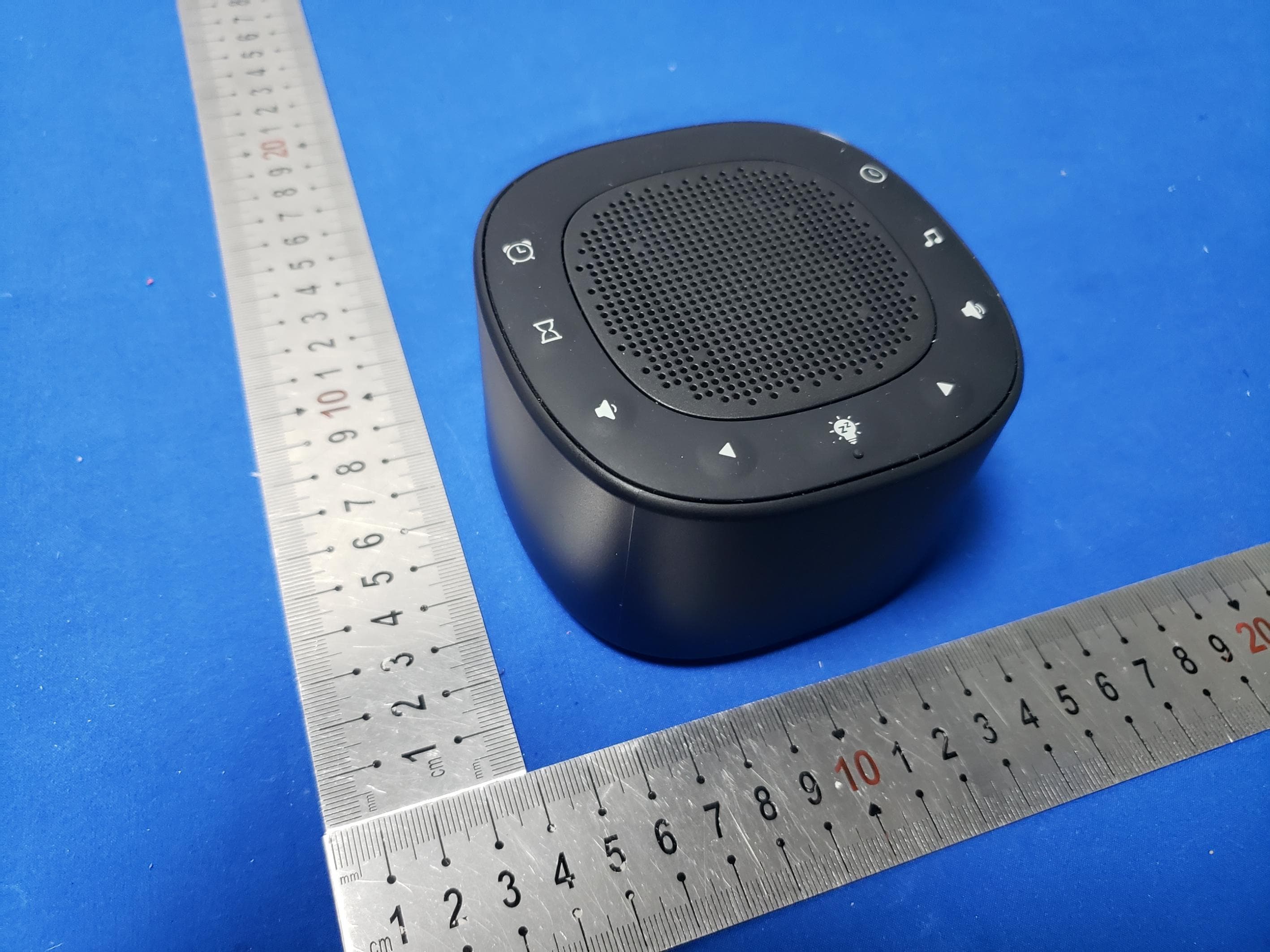 White Noise Machine with Alarm Clock - FCC ID 2AWVR-RS10 - KERCHAN TECHNOLOGY CO.,LIMITED (3)