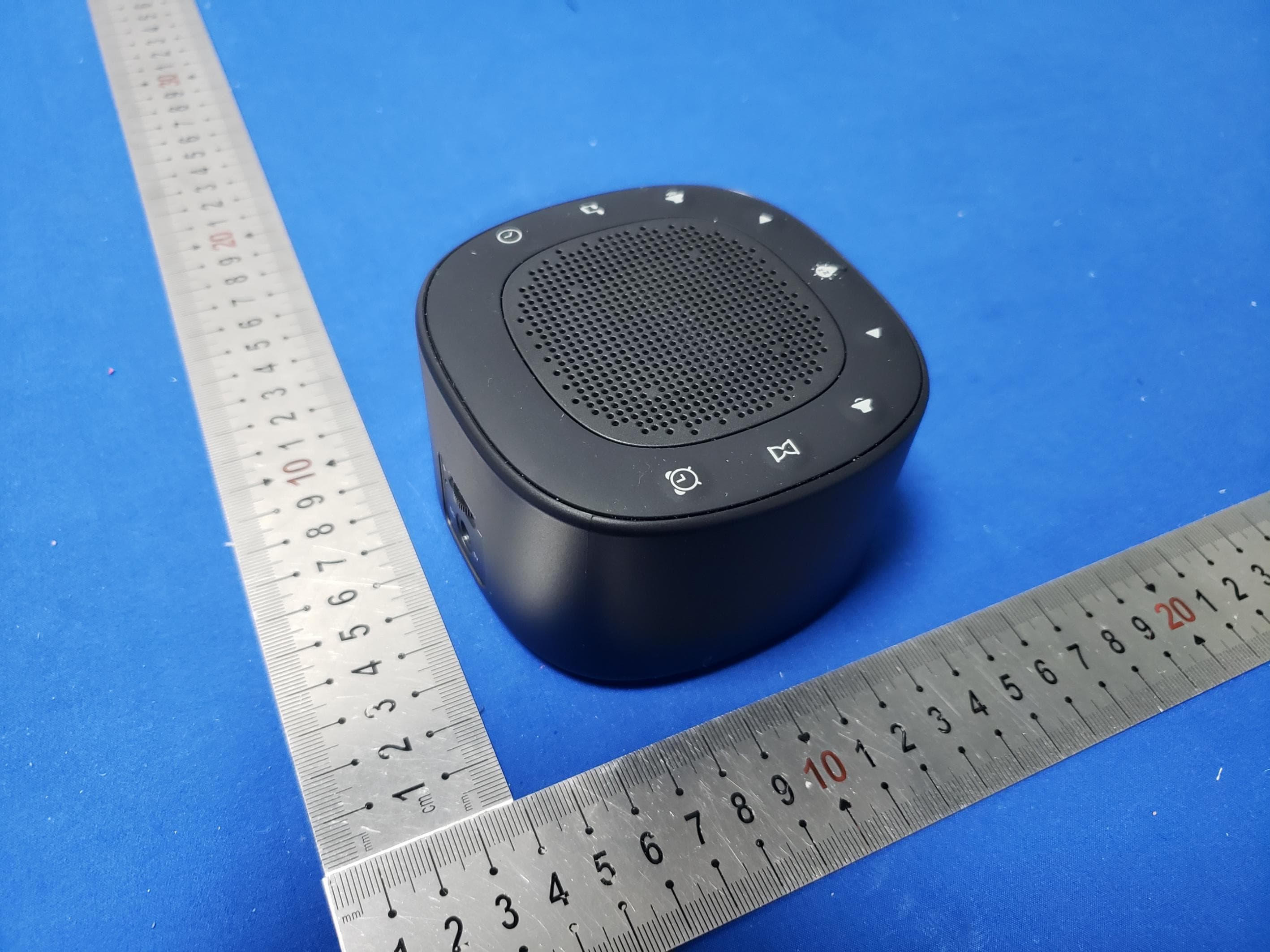 White Noise Machine with Alarm Clock - FCC ID 2AWVR-RS10 - KERCHAN TECHNOLOGY CO.,LIMITED (4)