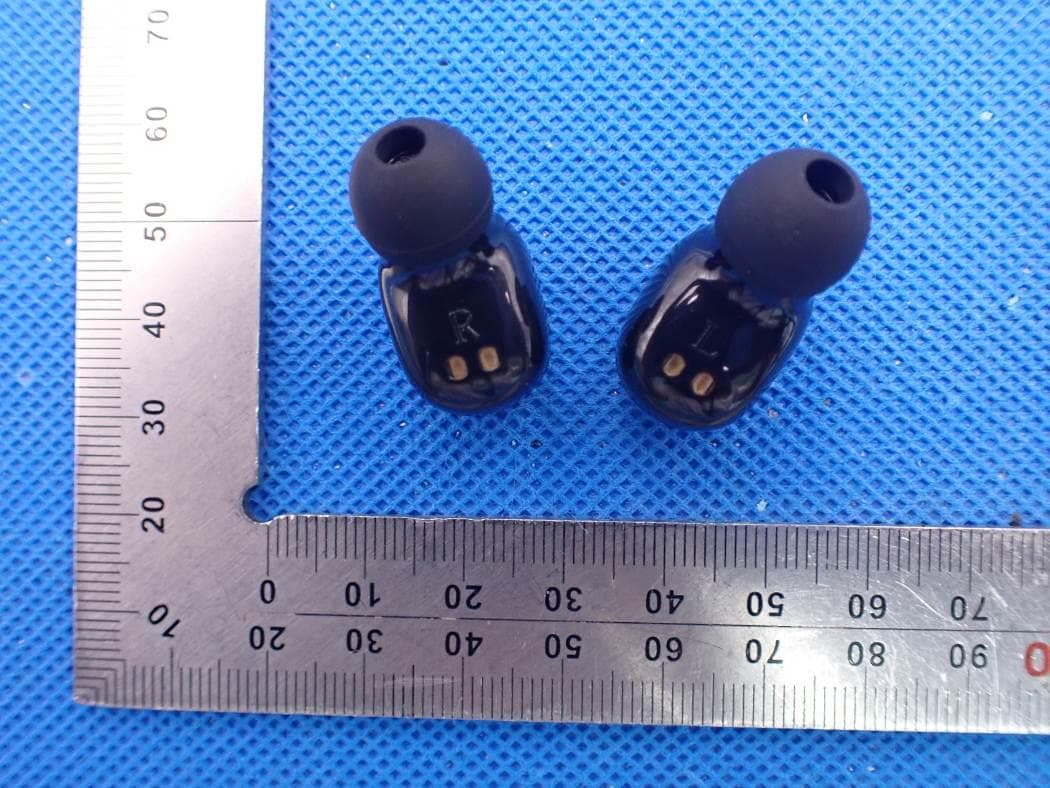 TWS Earphones - FCC ID 2AWXKCWS120 - ABKO CO.,LTD (3)