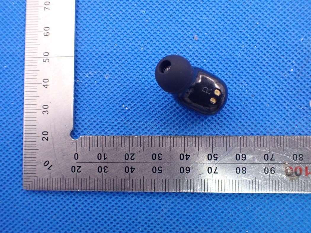TWS Earphones - FCC ID 2AWXKCWS120 - ABKO CO.,LTD (2)