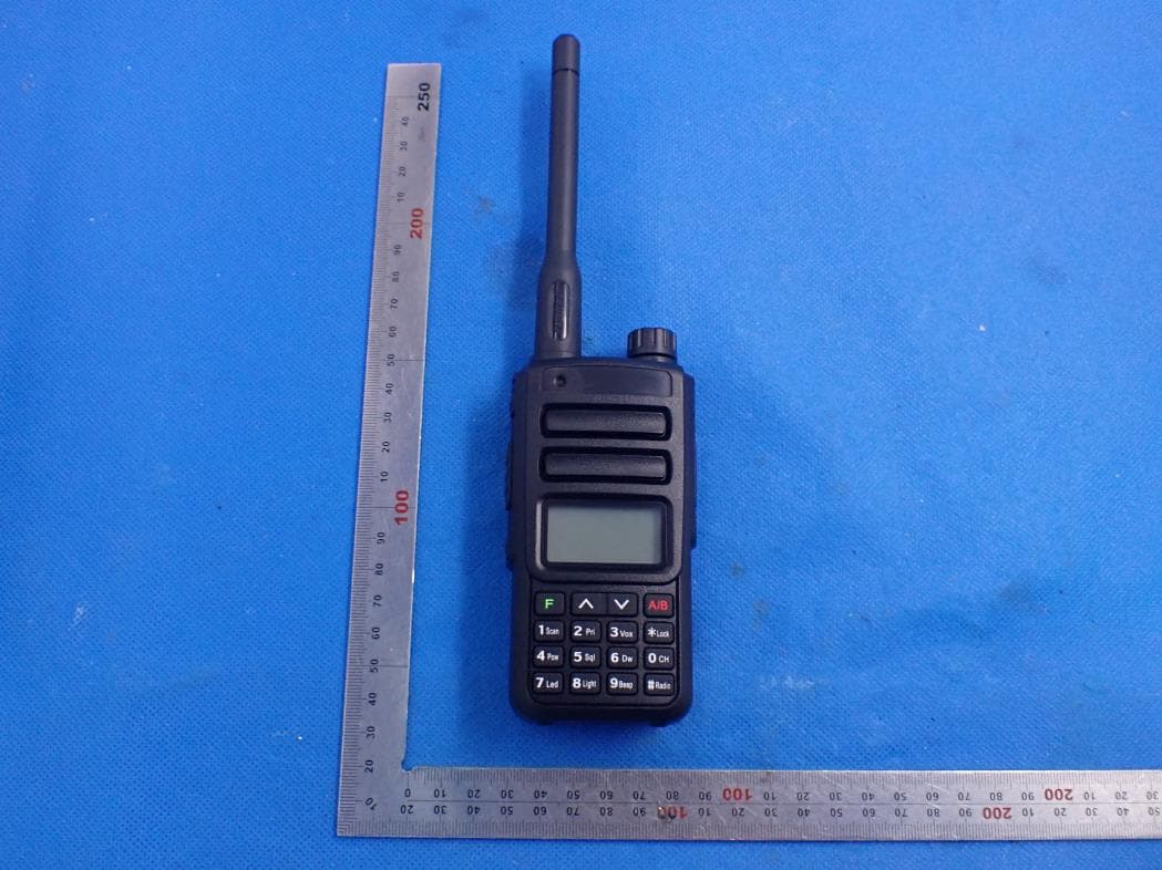 Analog transceiver - FCC ID 2AWYH-GMR2 - Rugged Radios (2)