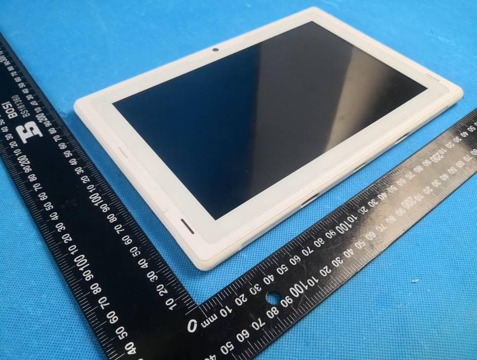 Tablet PC - FCC ID 2AWYT-TTBKB10 - TANOSHI INC (4)