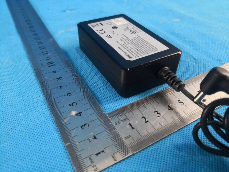 Laptop - FCC ID 2AWZ7-WHIM - CRYPTODATA TECH SRL (2)