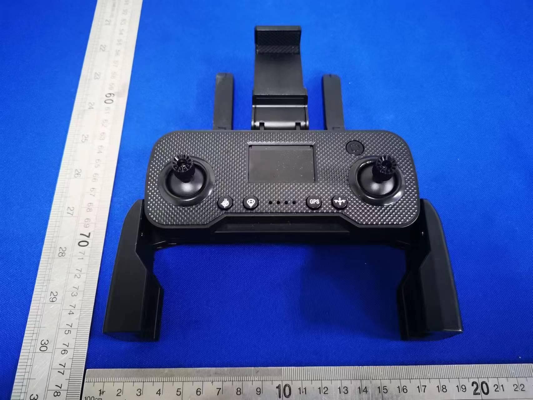 Gimbal Drone (Controller) - FCC ID 2AWZK-210602 - GUANGDONG HENGDI TECHNOLOGY CORP.,LTD. (2)